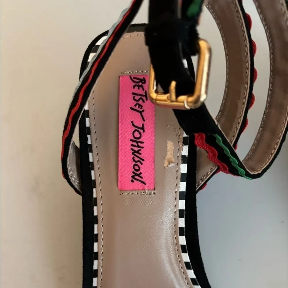 Betsey Johnson betsey johnson